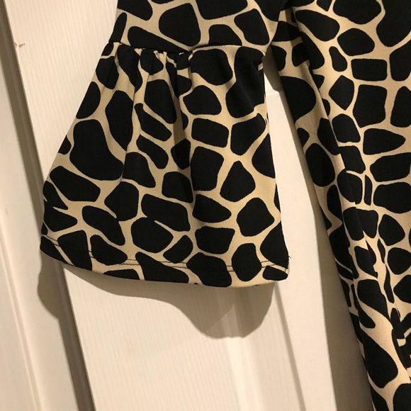 BOUTIQUE DRESS - Picture 3 of 4